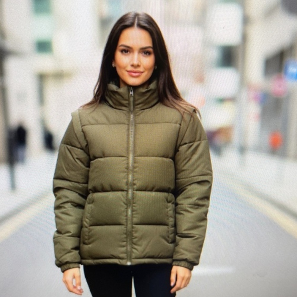 NWT REVOLVE WeWoreWhat Women's Puffer Jacket w/ Zip Off Sleeves